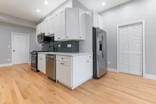 1303 W Flournoy St, Chicago, IL 60607 - Photo 5