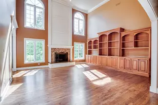 1736 Robert Ln, Naperville, IL 60564 - Photo 9