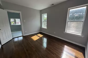 7847 S Bennett Ave, Chicago, IL 60649 - Photo 13