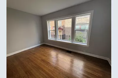 7847 S Bennett Avenue, Chicago, IL 60649 - Photo 17