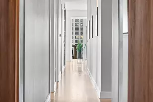 550 N St Clair St, Chicago, IL 60611 - Photo 35