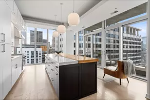 550 N St Clair St, Chicago, IL 60611 - Photo 11