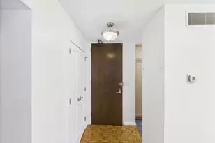 1310 N Ritchie Ct, Chicago, IL 60610 - Photo 23