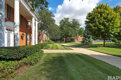 501 Coventry Lane #18, Crystal Lake, IL 60014 - Photo 3