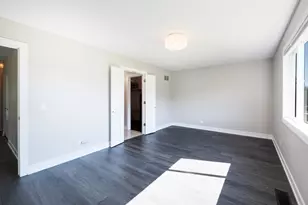 1325 Fairfax Ln, Buffalo Grove, IL 60089 - Photo 17