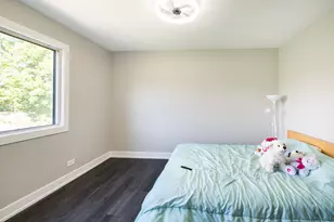 1325 Fairfax Ln, Buffalo Grove, IL 60089 - Photo 21