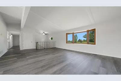 22005 Harmony Road, Marengo, IL 60152 - Photo 11