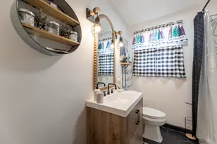 4536 Oak Park Ave, Forest View, IL 60402 - Photo 11