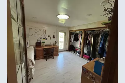 194 S Collins Street, South Elgin, IL 60177 - Photo 9