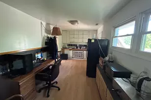 194 S Collins St, South Elgin, IL 60177 - Photo 3