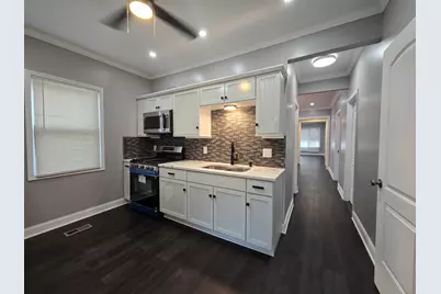 10215 S Emerald Avenue, Chicago, IL 60628 - Photo 7