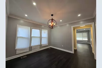 10215 S Emerald Avenue, Chicago, IL 60628 - Photo 5