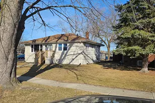 1341 Gordon Ave, Calumet City, IL 60409 - Photo 3