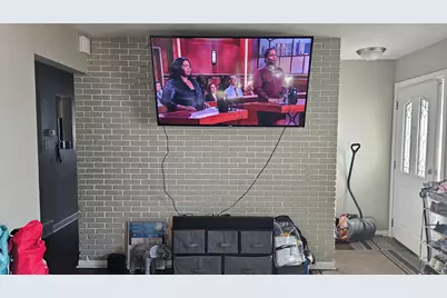 1341 Gordon Avenue, Calumet City, IL 60409 - Photo 5