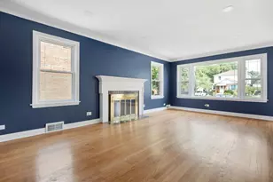 9338 S Ridgeway Ave, Evergreen Park, IL 60805 - Photo 5