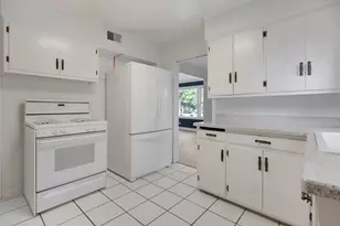 9338 S Ridgeway Ave, Evergreen Park, IL 60805 - Photo 9