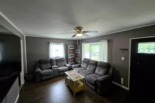 376 S Oak St, Manteno, IL 60950 - Photo 5