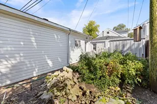 9714 McVicker Ave, Oak Lawn, IL 60453 - Photo 5