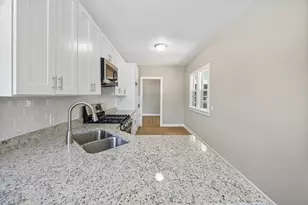 722 E Madison Ave, Chrisman, IL 61924 - Photo 7