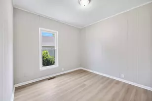 722 E Madison Ave, Chrisman, IL 61924 - Photo 19