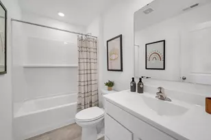 271 Canal Dr, Saint Charles, IL 60174 - Photo 9