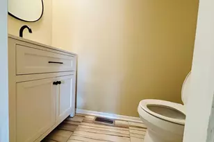 325 Shadow Bend Dr, Wheeling, IL 60090 - Photo 11