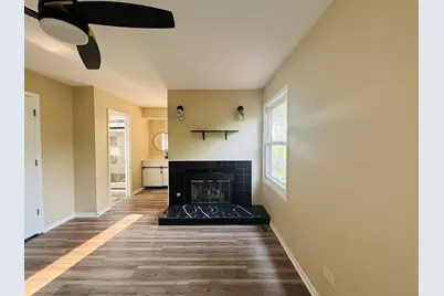 325 Shadowbend Drive, Wheeling, IL 60090 - Photo 13