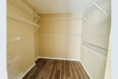 325 Shadowbend Drive, Wheeling, IL 60090 - Photo 21