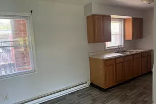 1209 39th Ave, Rockford, IL 61109 - Photo 9