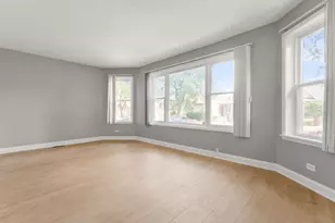 9230 S Elizabeth St, Chicago, IL 60620 - Photo 3