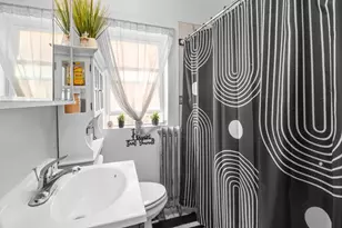 5540 W Congress Pkwy, Chicago, IL 60644 - Photo 9