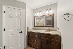 2623 Cobblestone Dr, Crystal Lake, IL 60012 - Photo 21