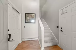 2623 Cobblestone Dr, Crystal Lake, IL 60012 - Photo 3