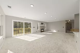 2623 Cobblestone Dr, Crystal Lake, IL 60012 - Photo 5