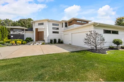 4700 Chestnut Grove Drive, Champaign, IL 61822 - Photo 3