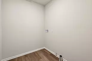 353 N Aspen Dr, Cortland, IL 60112 - Photo 25