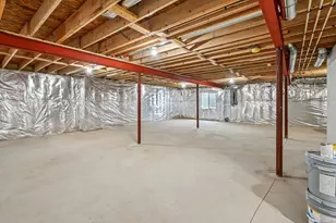 353 N Aspen Dr, Cortland, IL 60112 - Photo 35