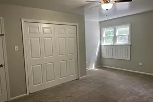 32 Braeburn Dr, Park Forest, IL 60466 - Photo 9