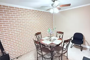 511 Coventry Ln, Crystal Lake, IL 60014 - Photo 5