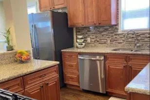 8104 S Fairfield Ave, Chicago, IL 60652 - Photo 3