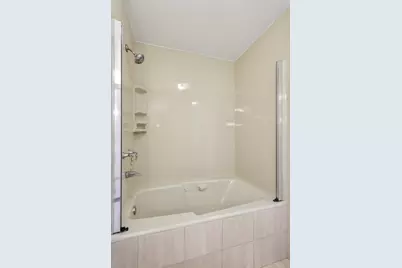 421 W Melrose Street #21AD, Chicago, IL 60657 - Photo 13