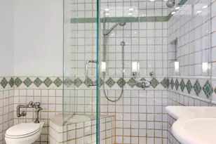 421 W Melrose St, Chicago, IL 60657 - Photo 15