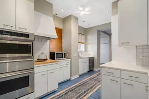 421 W Melrose St, Chicago, IL 60657 - Photo 17