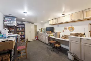 9305 S 78th Ave, Hickory Hills, IL 60457 - Photo 19