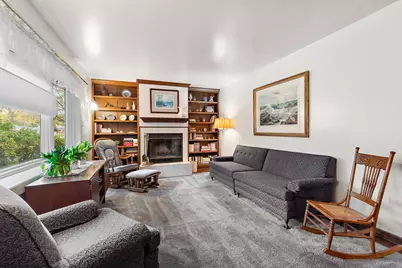 9305 S 78th Avenue, Hickory Hills, IL 60457 - Photo 5