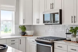 6301 Sandbelt Dr, Woodridge, IL 60517 - Photo 3