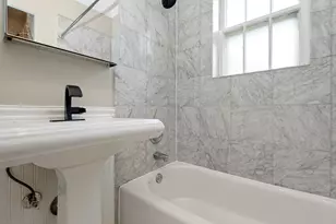 344 S Maple Ave, Oak Park, IL 60302 - Photo 17