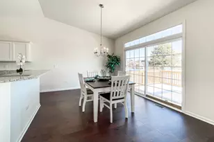 458 Ridge Ln, Bolingbrook, IL 60440 - Photo 5