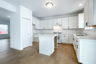 895 Willow Rd, Manteno, IL 60950 - Photo 3