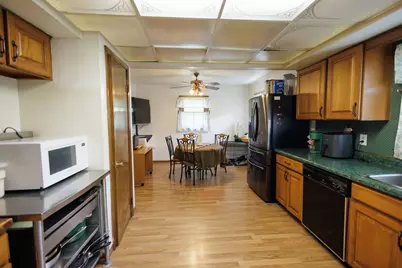 824 S McKinley Avenue, Kankakee, IL 60901 - Photo 17